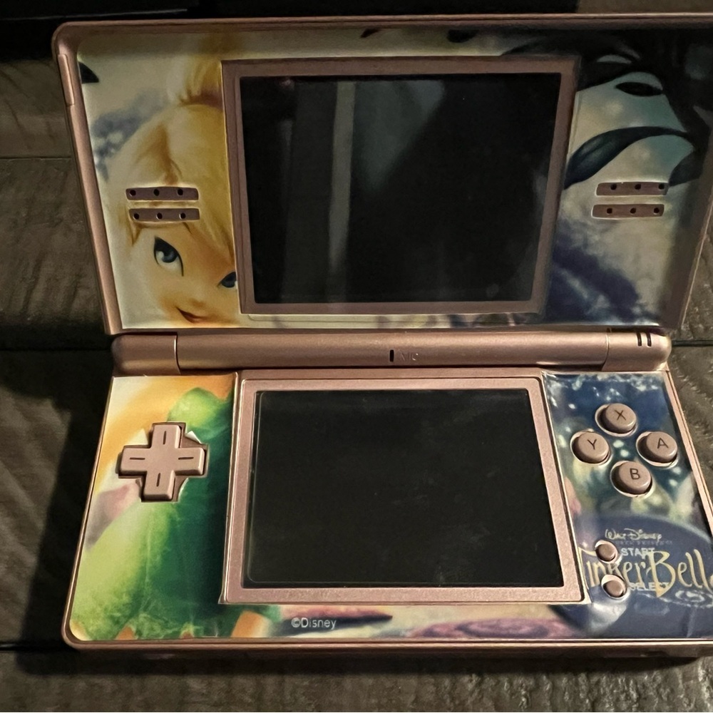 Nintendo DS Pink with Tinker Bell Skin Tested Working, 17
Games, AND More